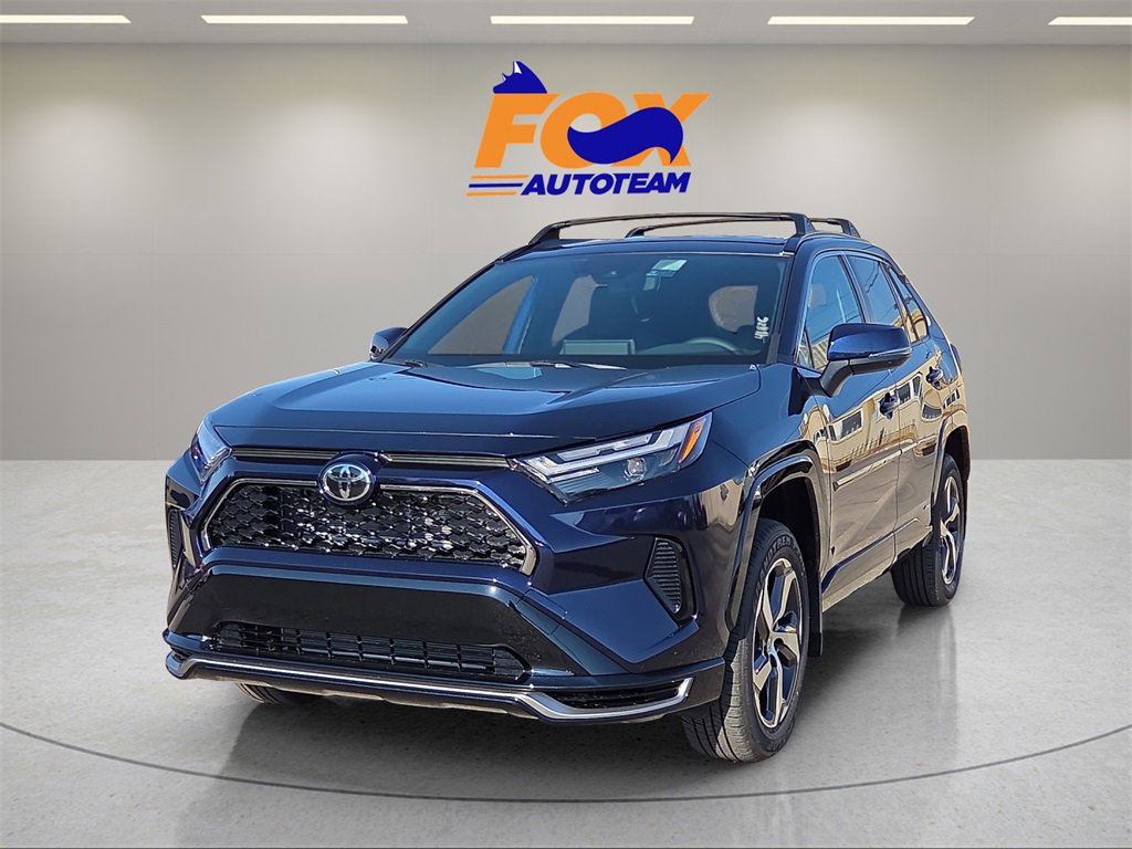 New 2025 Toyota RAV4 SE