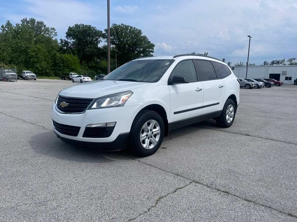 Used 2017 Chevrolet Traverse LS FWD image 1