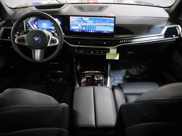 Used 2026 BMW X5 xDrive50e w/ M Sport Package AWD/4WD image 16