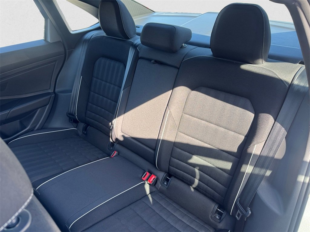 Certified 2022 Volkswagen Jetta Sport image 13