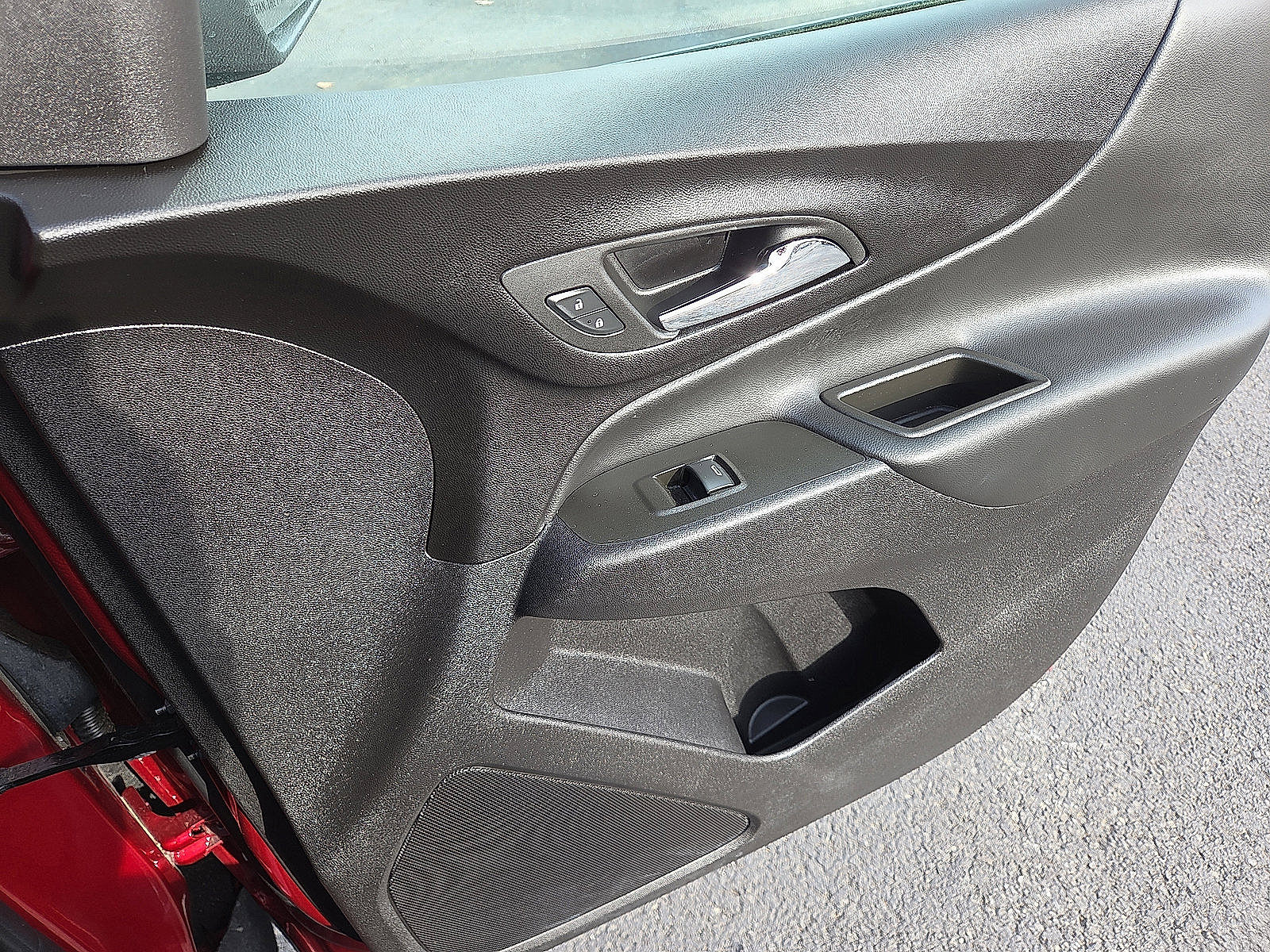 Used 2024 Chevrolet Equinox LT image 17