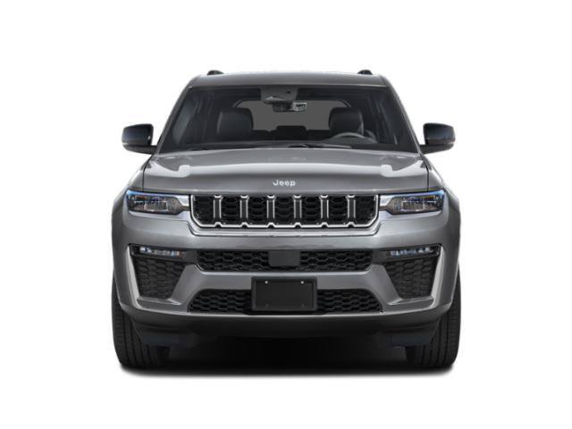 New 2027 Jeep Grand Cherokee Limited AWD/4WD image 4
