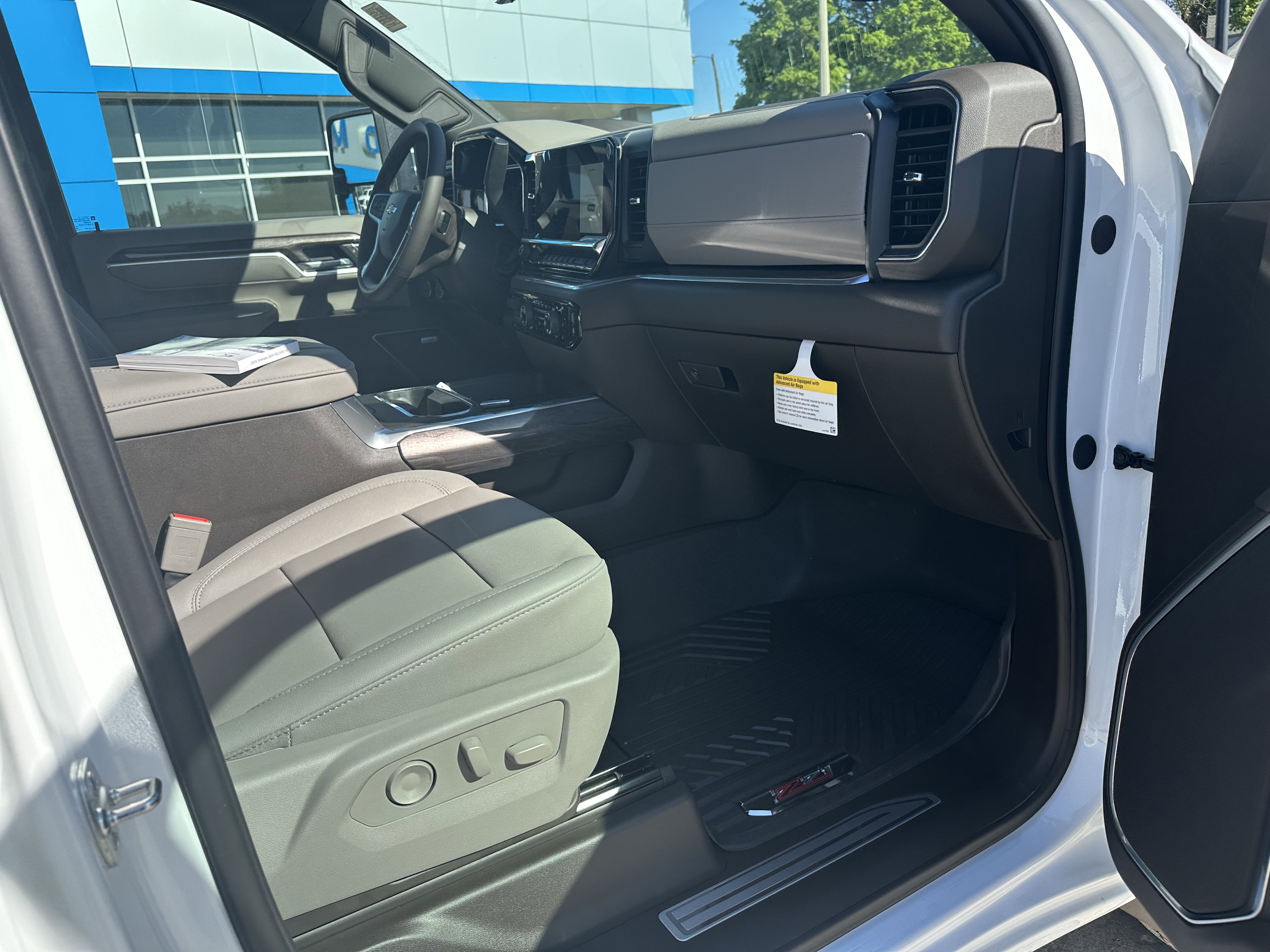 New 2026 Chevrolet Silverado 3500 LTZ w/ LTZ Convenience Package AWD/4WD image 43