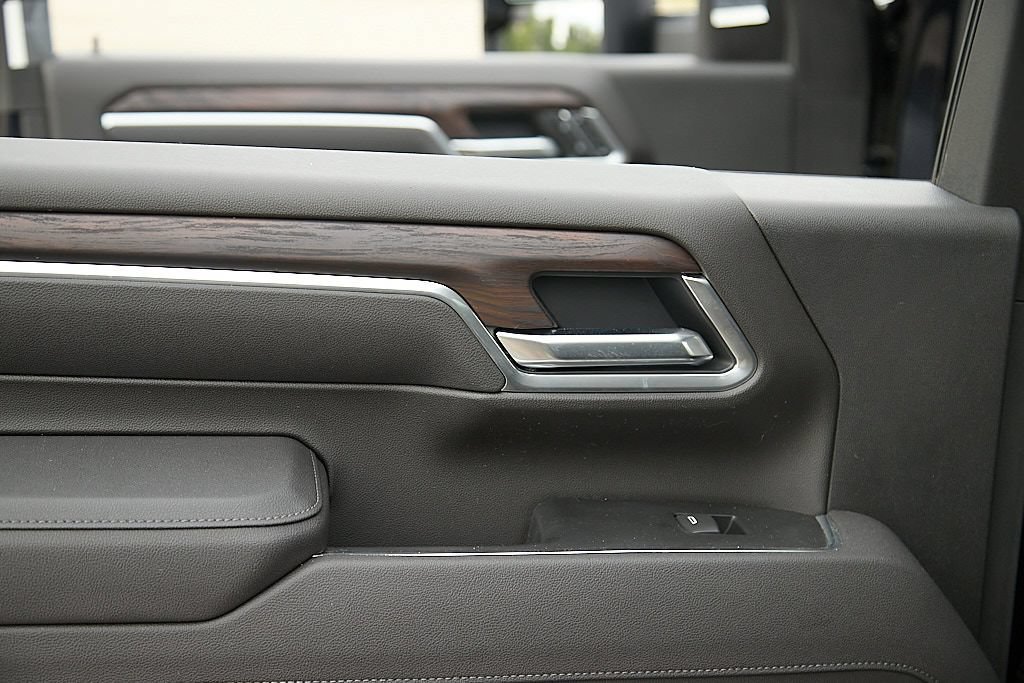 New 2026 GMC Sierra 2500 SLT AWD/4WD image 36