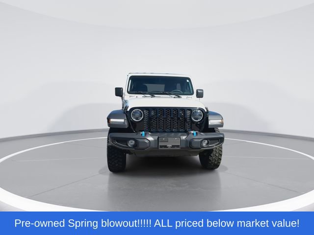 Used 2023 Jeep Wrangler Unlimited w/ Cold Weather Group AWD/4WD image 3