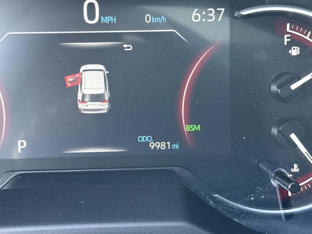 Used 2025 Toyota RAV4 XLE w/ Convenience Package FWD image 40