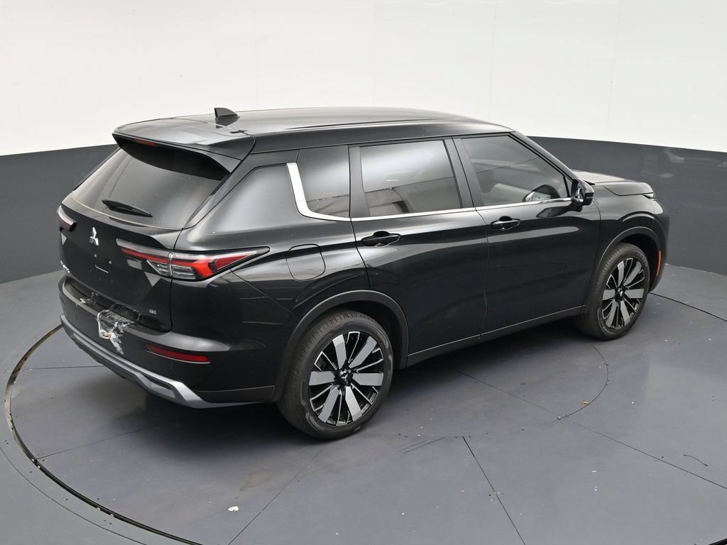 New 2026 Mitsubishi Outlander SE FWD image 16