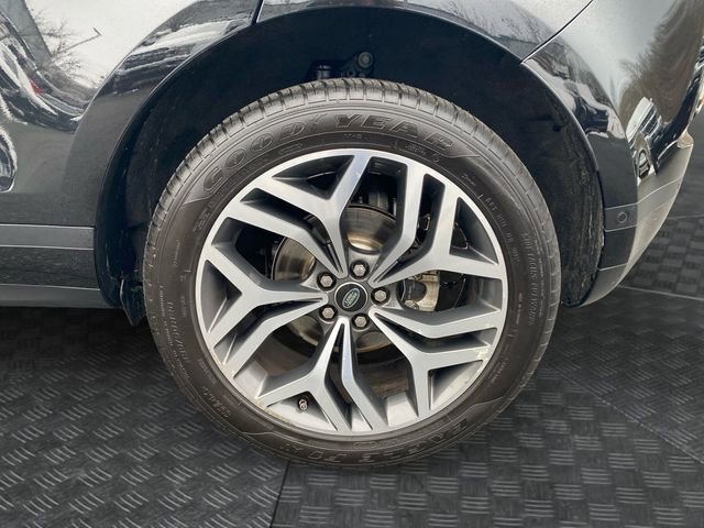 Used 2020 Land Rover Range Rover Evoque SE image 34