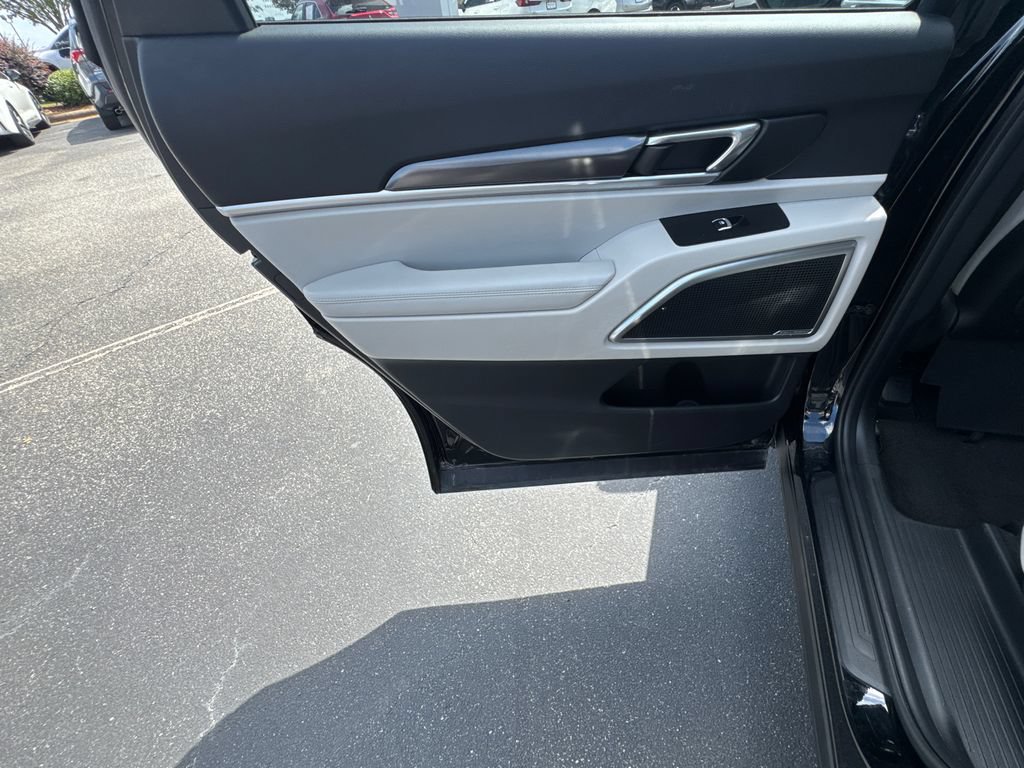 Used 2024 Kia Telluride S w/ S Sunroof Package FWD image 21
