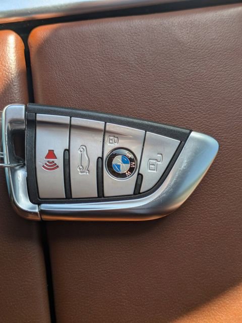 Used 2021 BMW X7 M50i image 35