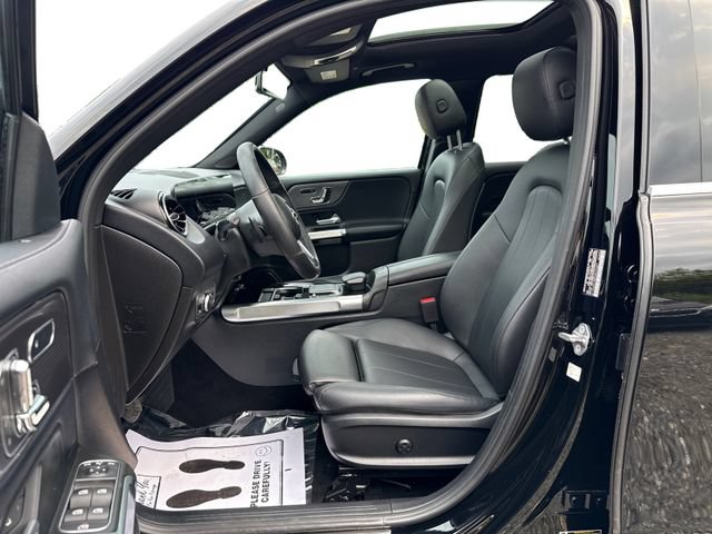 Used 2021 Mercedes-Benz GLB 250 4MATIC w/ Premium Package image 10