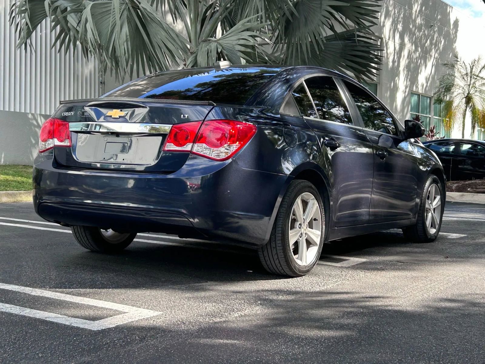 Used 2016 Chevrolet Cruze LT image 7