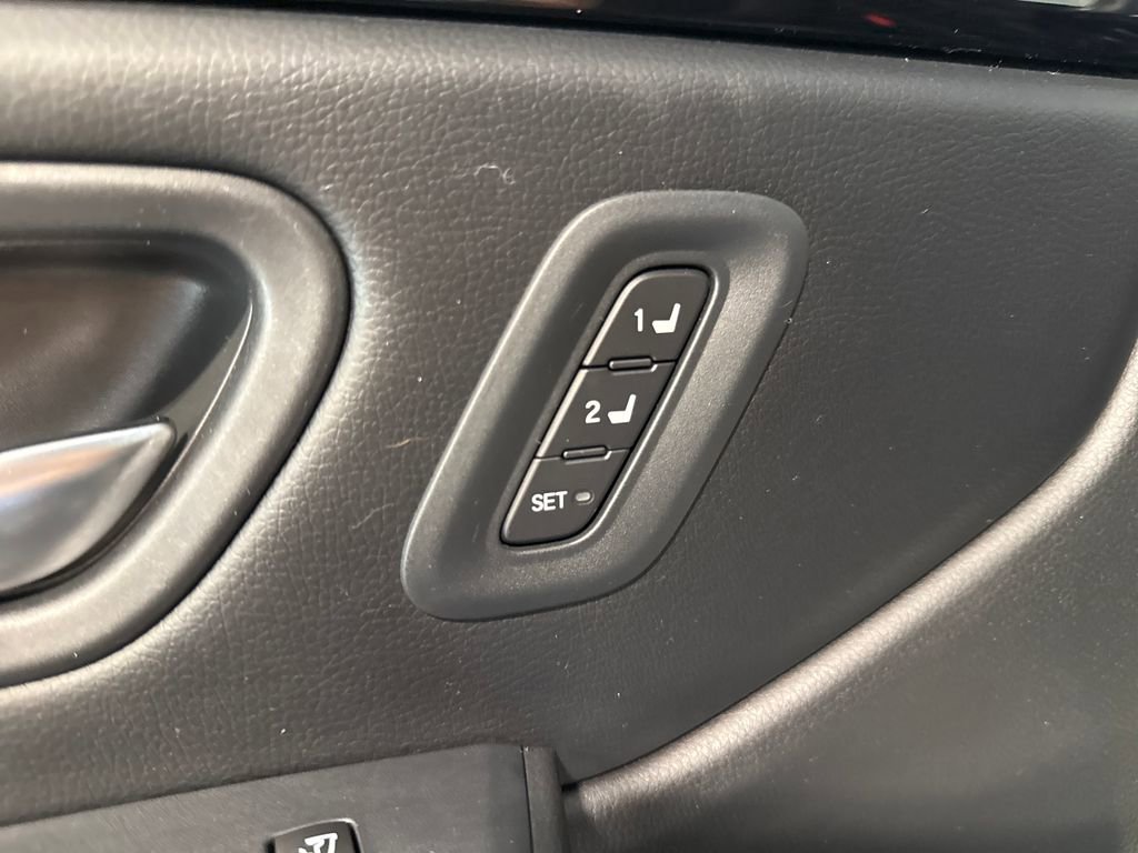 Used 2023 Honda Pilot TrailSport image 31