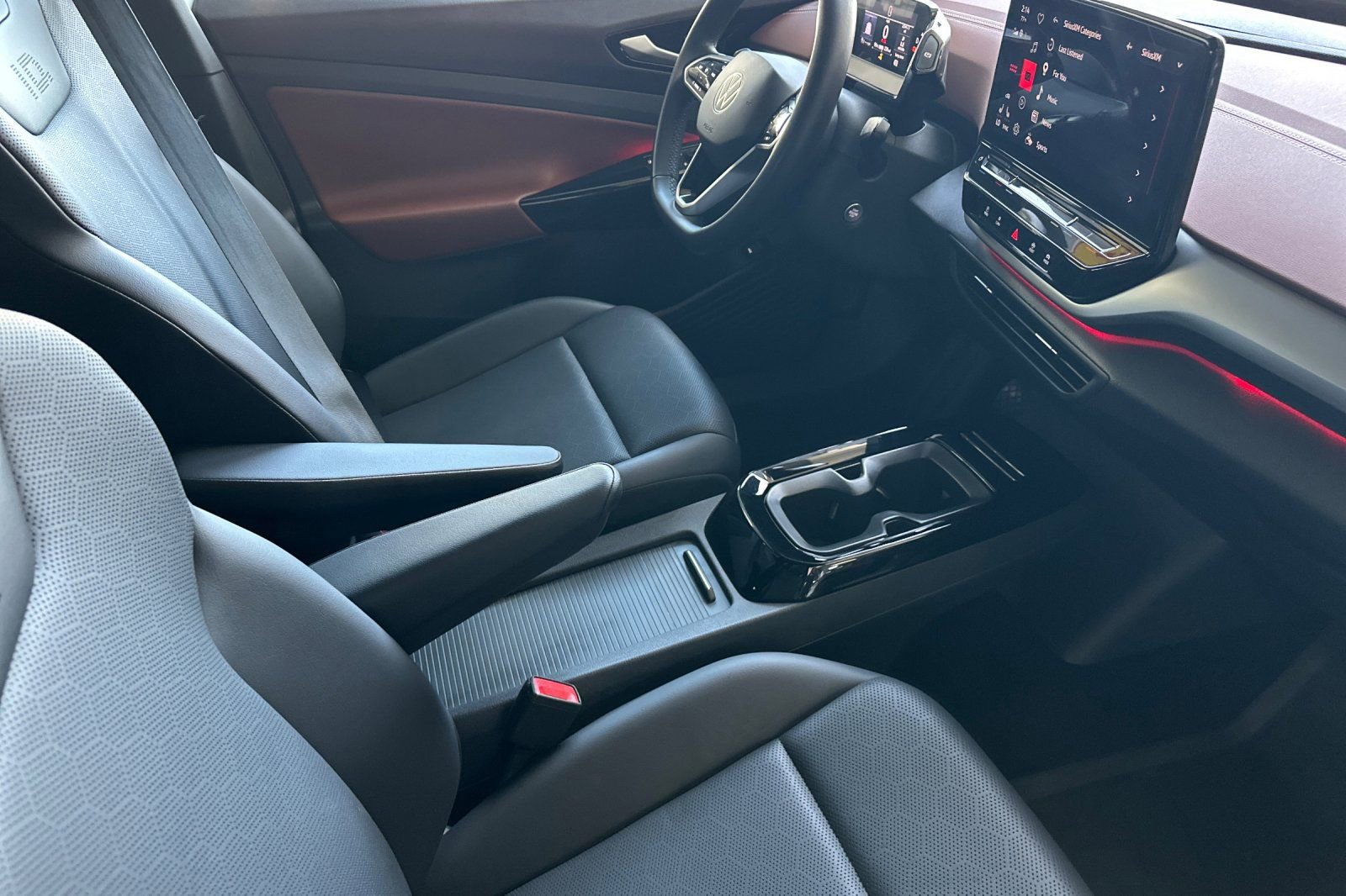 Used 2022 Volkswagen ID.4 Pro S w/ Gradient Package RWD image 16