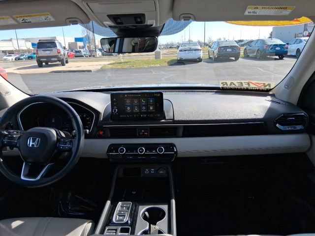 Used 2023 Honda Pilot Touring image 14