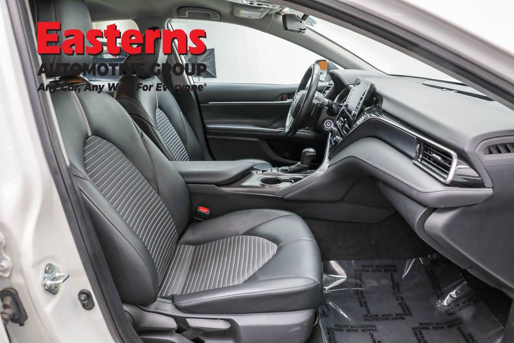 Used 2022 Toyota Camry SE image 22