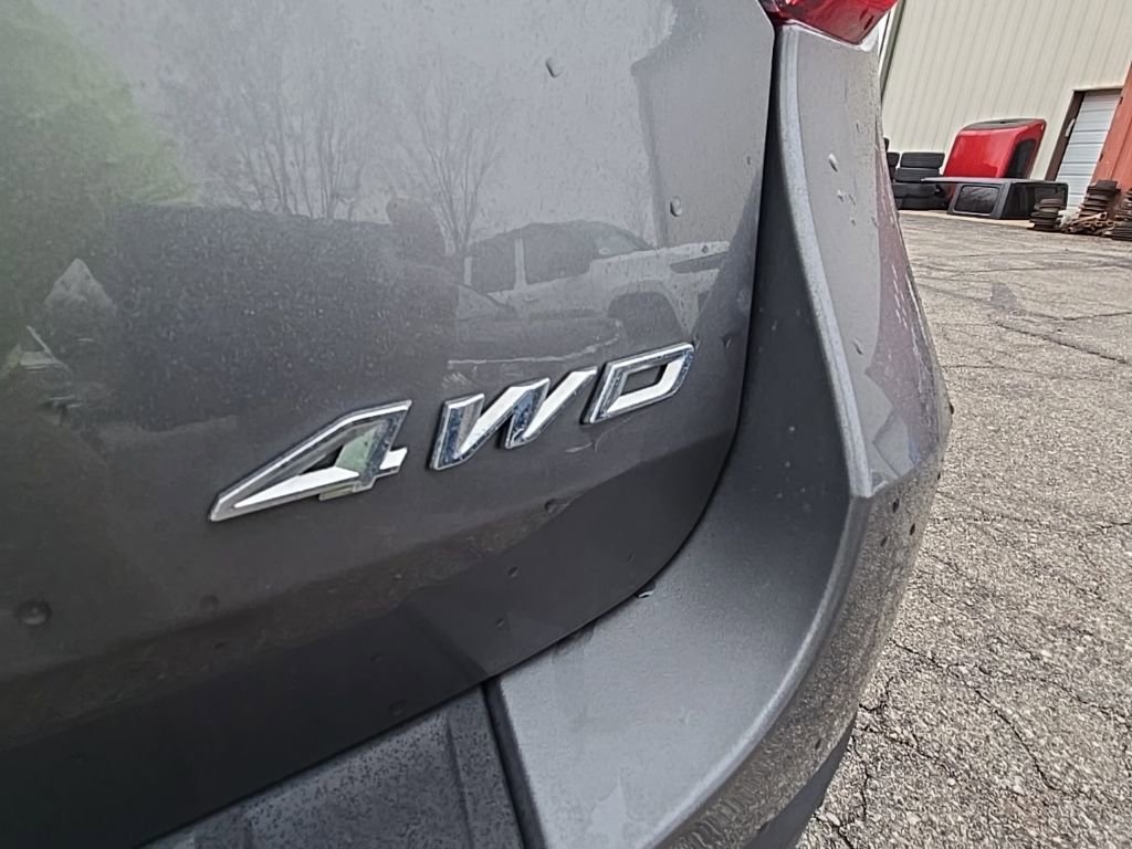 Used 2023 Ford Explorer XLT w/ Equipment Group 202A image 14