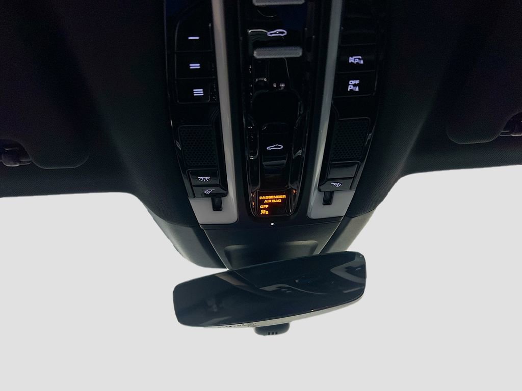 Used 2017 Porsche Panamera 4S image 24