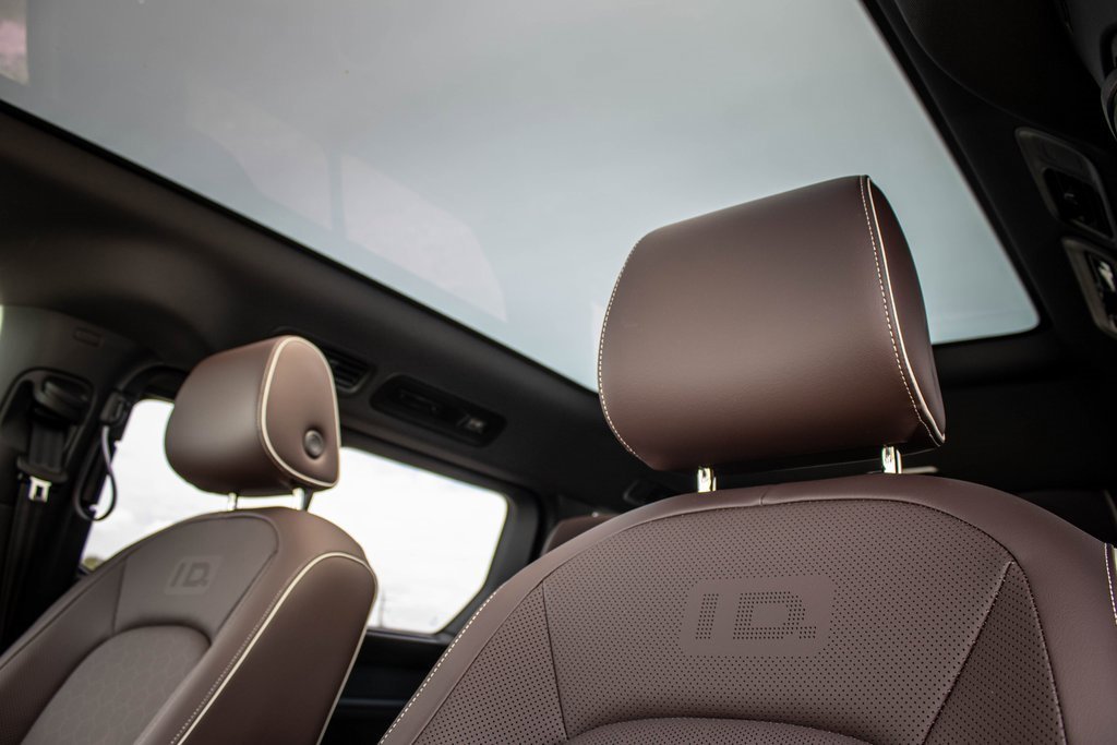New 2025 Volkswagen ID. Buzz Pro S Plus image 40