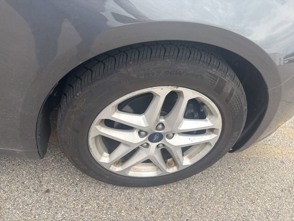 Used 2016 Ford Fusion SE FWD image 18