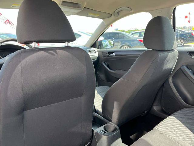 Used 2012 Volkswagen Jetta Sedan FWD image 11
