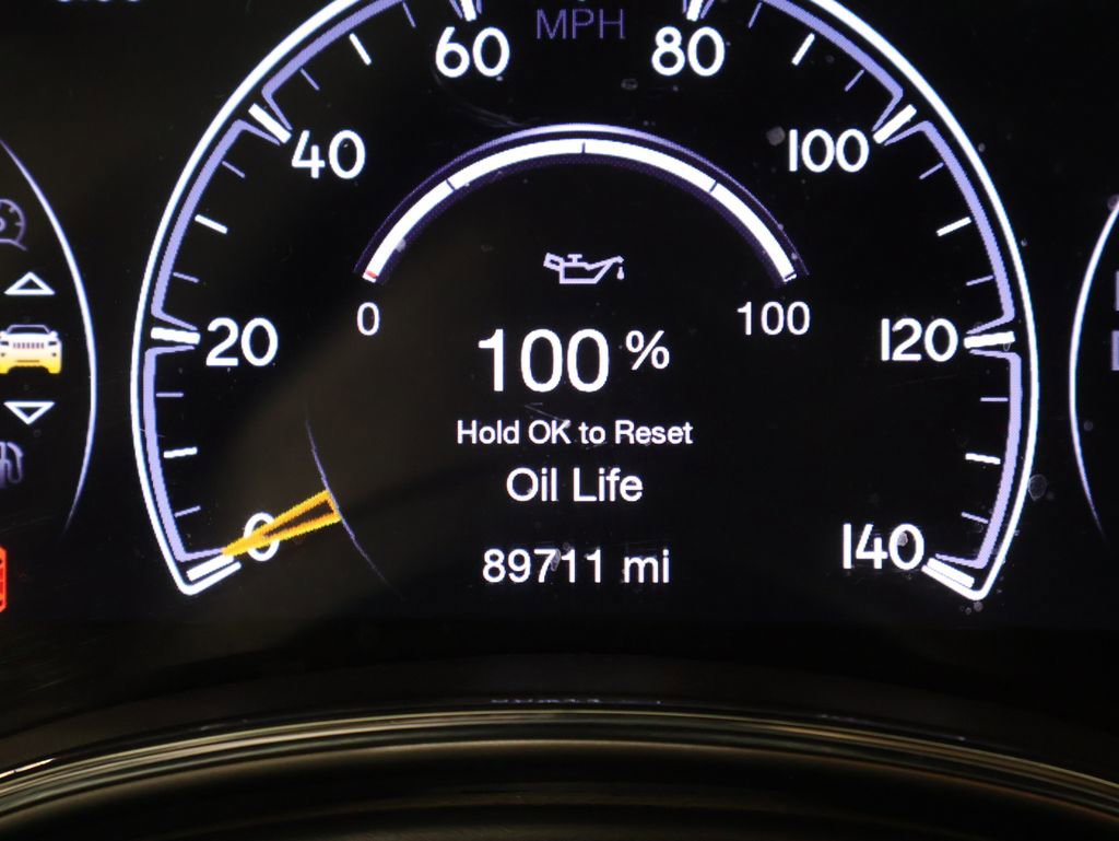 Used 2018 Jeep Grand Cherokee Altitude AWD/4WD image 43