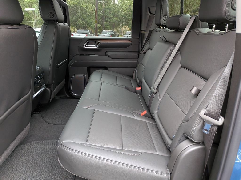 New 2026 GMC Sierra 2500 Denali w/ Denali Reserve Package image 14