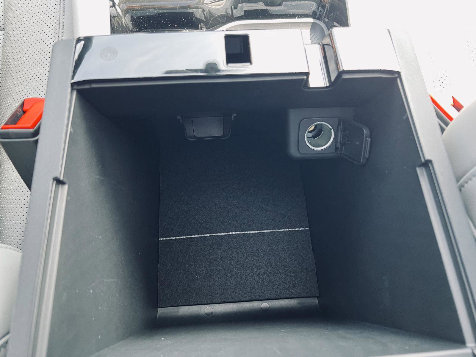 New 2026 Ford Explorer Platinum image 41