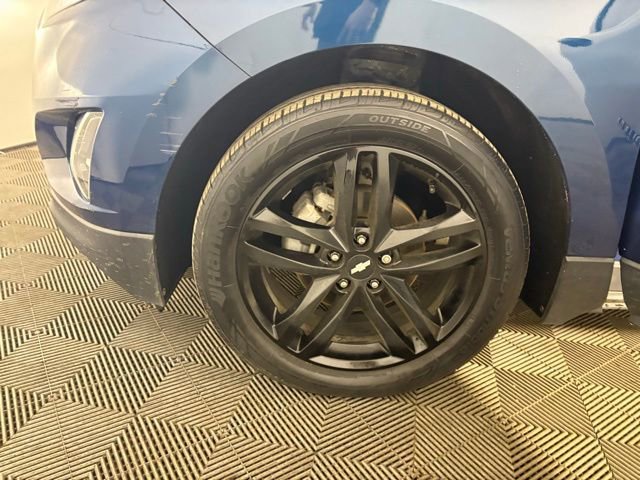 Used 2020 Chevrolet Equinox LT w/ Sport Edition image 22