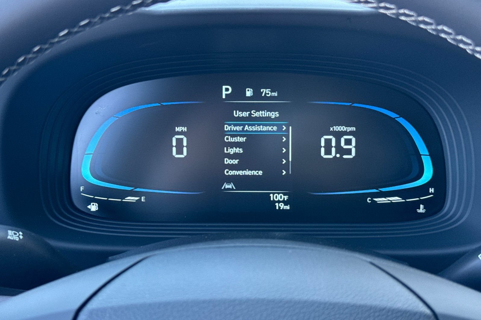 New 2026 Hyundai Venue SEL FWD image 25