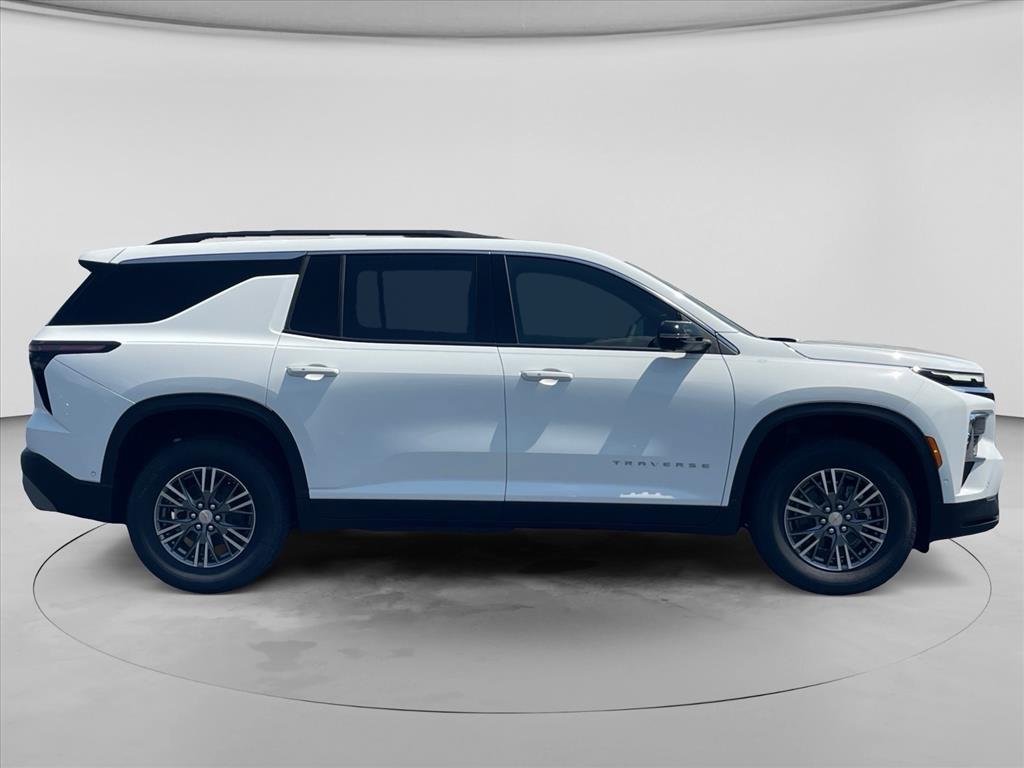 New 2027 Chevrolet Traverse LT w/ Enhanced Driving Package FWD image 8