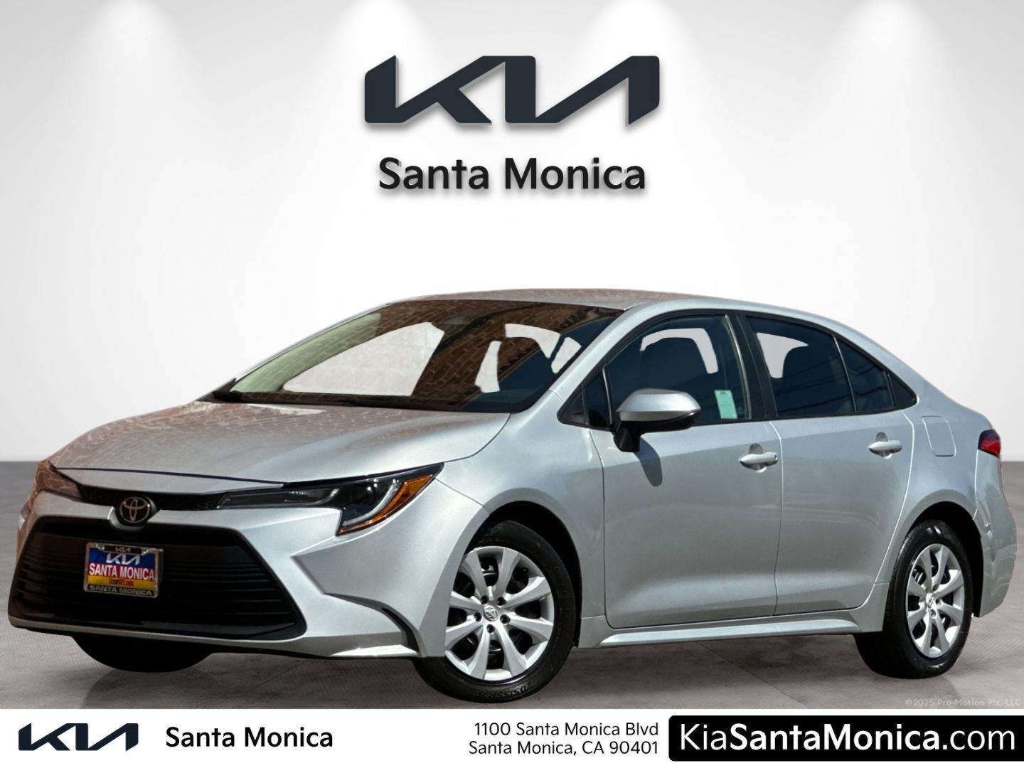 Used 2023 Toyota Corolla LE FWD image 1