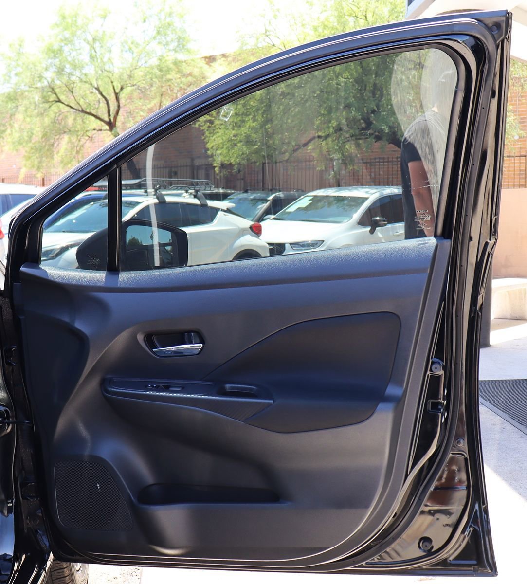 Used 2021 Nissan Versa SV FWD image 33