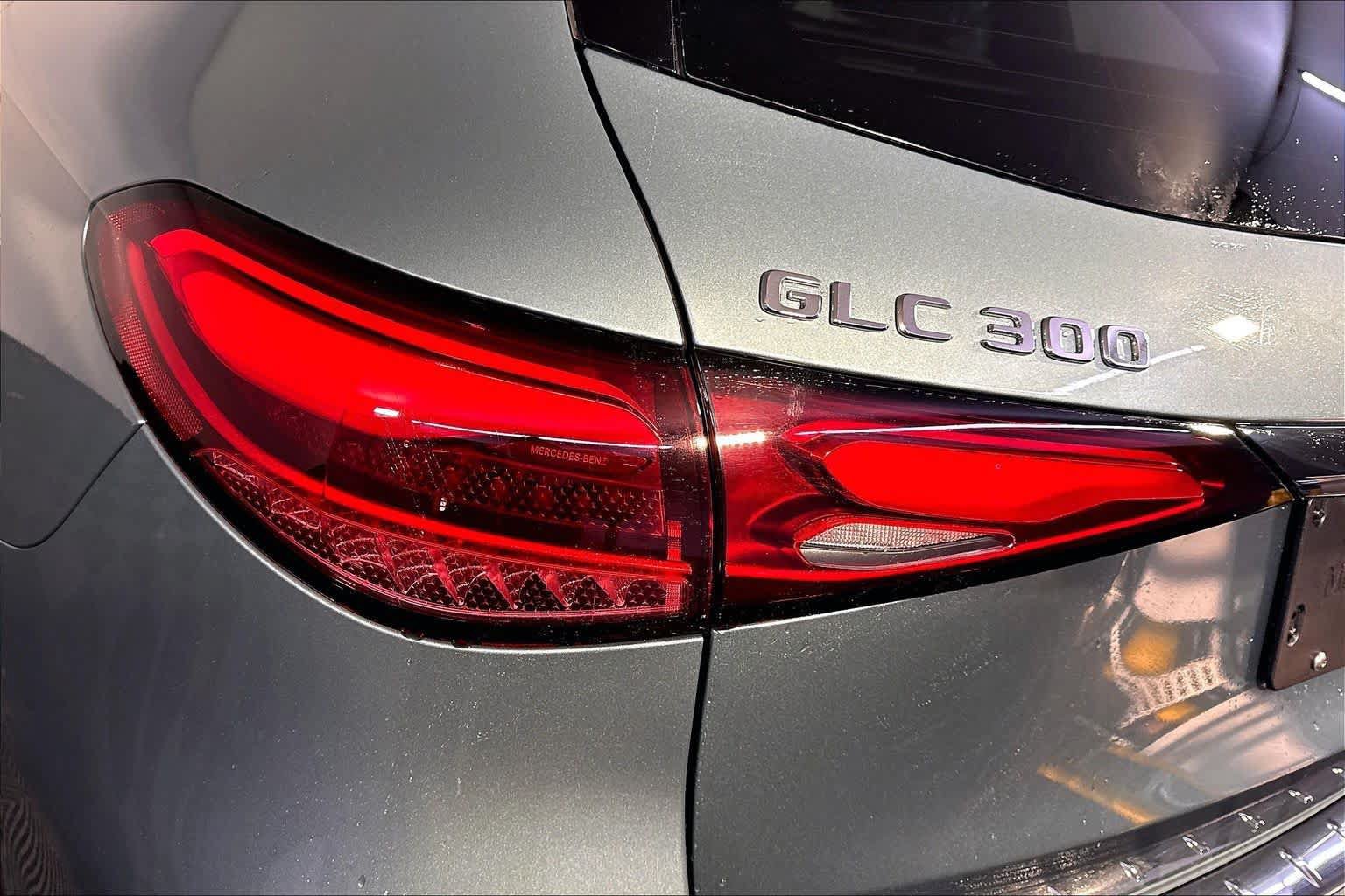 New 2027 Mercedes-Benz GLC 300 4MATIC image 5