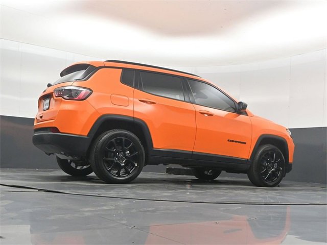 New 2026 Jeep Compass Latitude image 38
