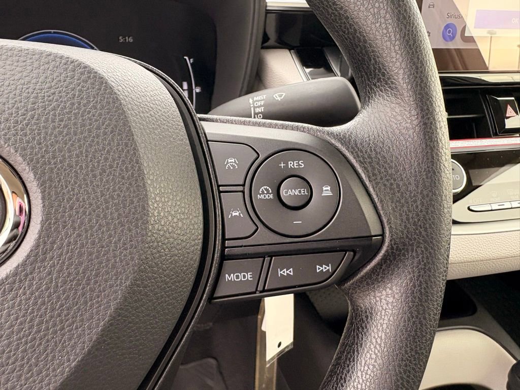 Used 2026 Toyota Corolla LE image 21