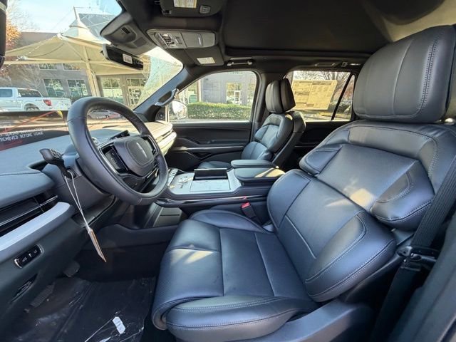New 2025 Lincoln Navigator Reserve w/ Jet Appearance Package image 14