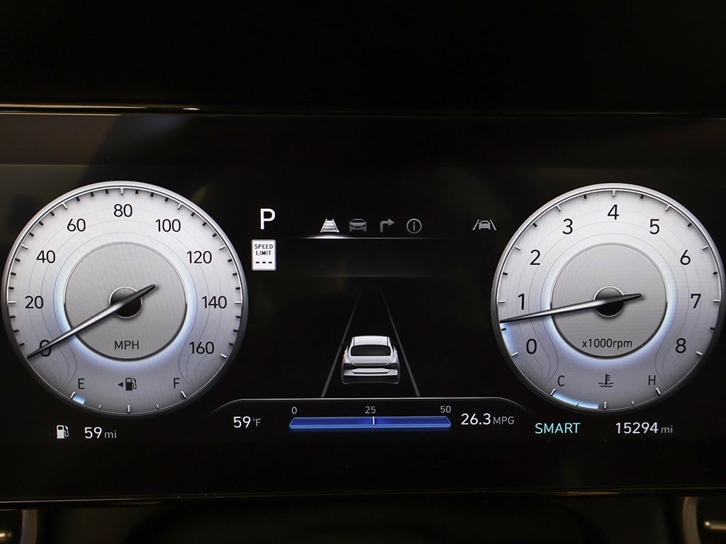 Used 2024 Hyundai Elantra SEL image 32