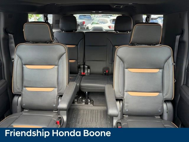 Used 2022 GMC Yukon XL AT4 w/ Technology Package AWD/4WD image 36