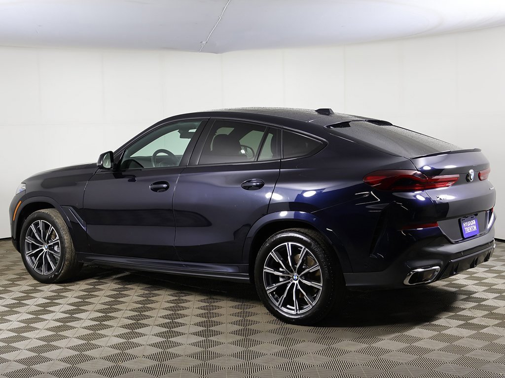Used 2025 BMW X6 xDrive40i w/ Climate Comfort Package image 13