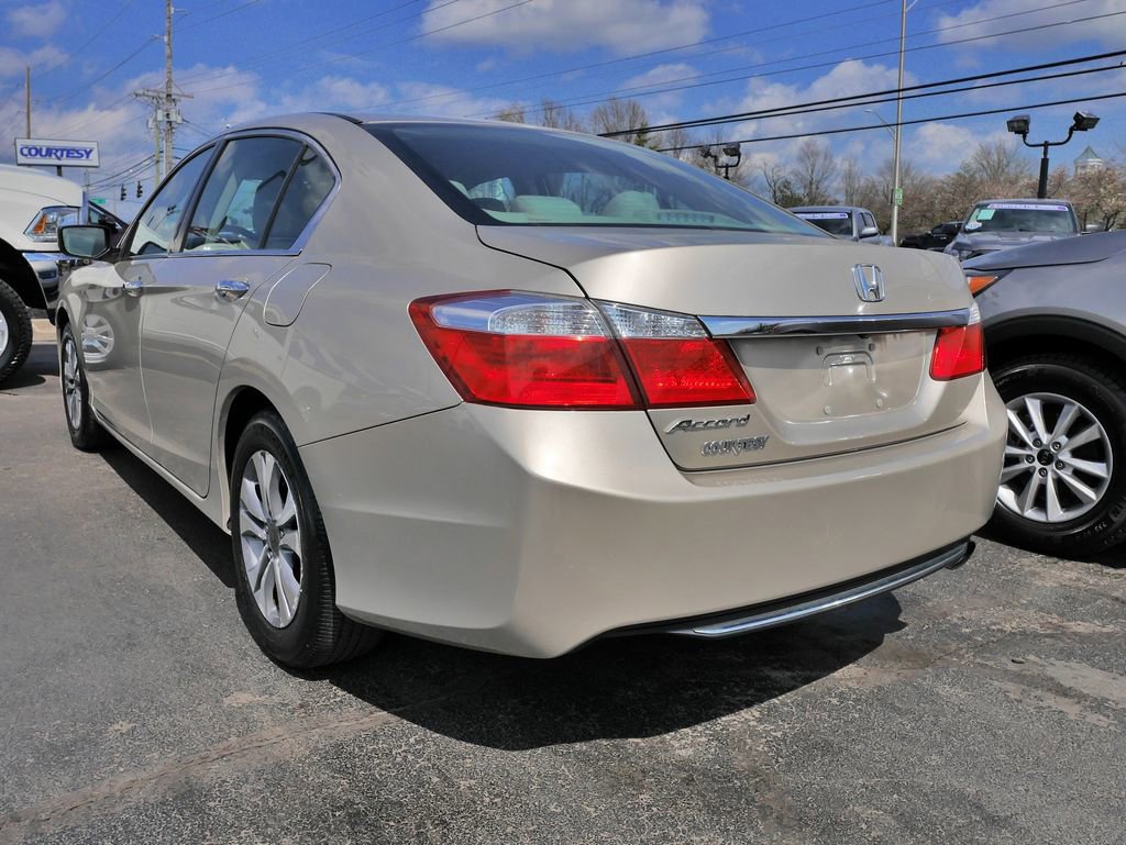 Used 2015 Honda Accord LX image 15