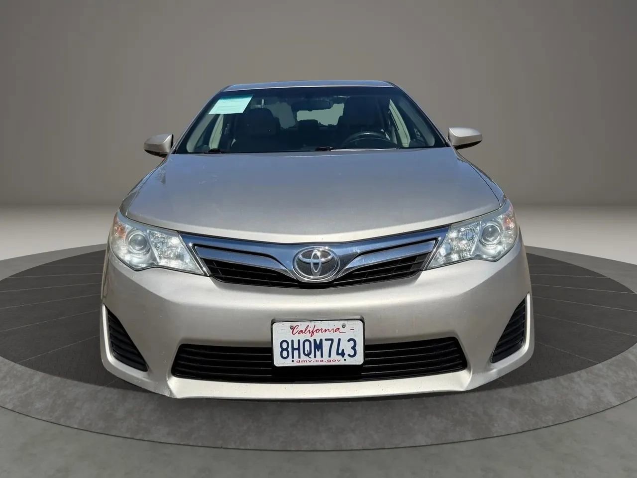 Used 2013 Toyota Camry LE image 2