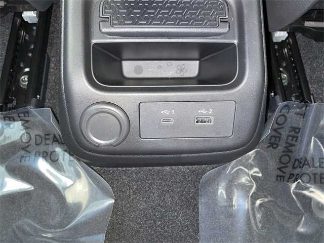 Certified 2025 Nissan Ariya Platinum image 31