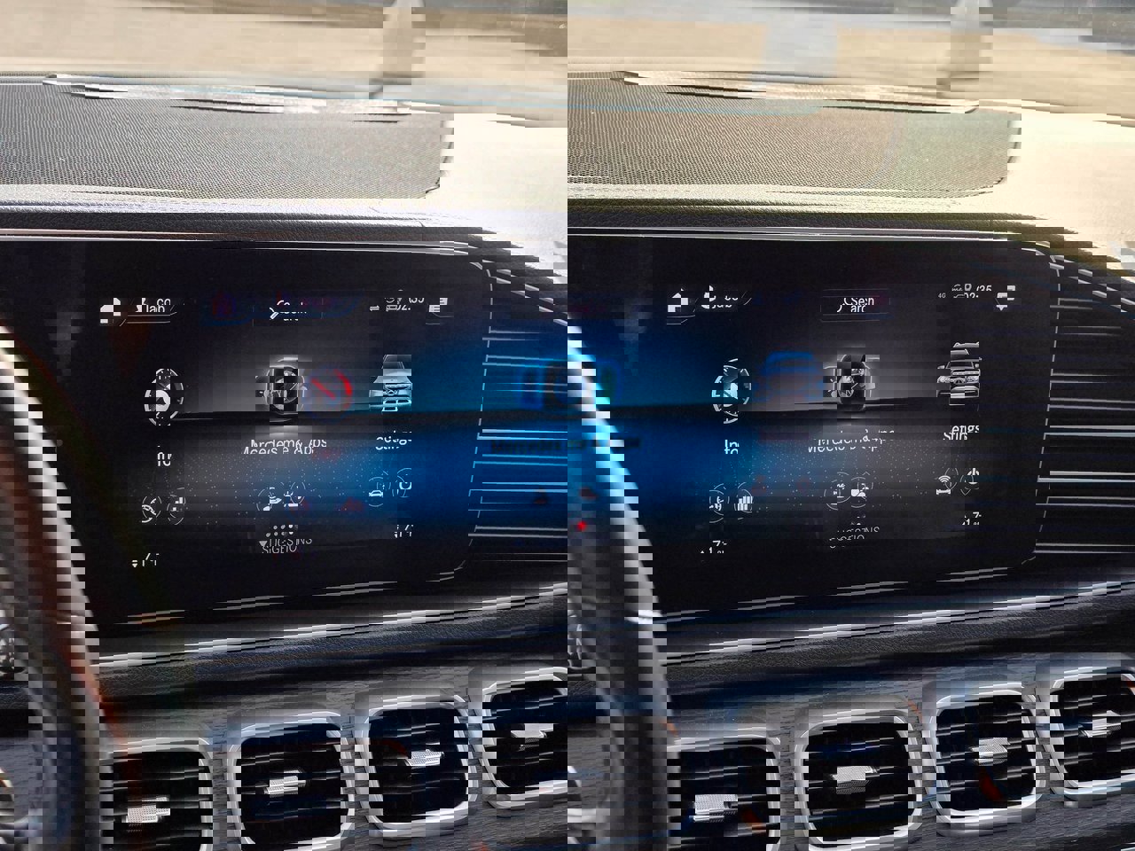 Used 2020 Mercedes-Benz GLS 450 4MATIC image 17