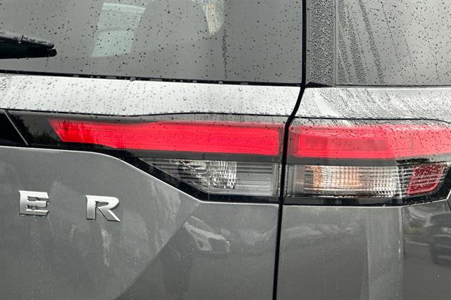 New 2025 Nissan Pathfinder SV w/ Cargo Package image 32