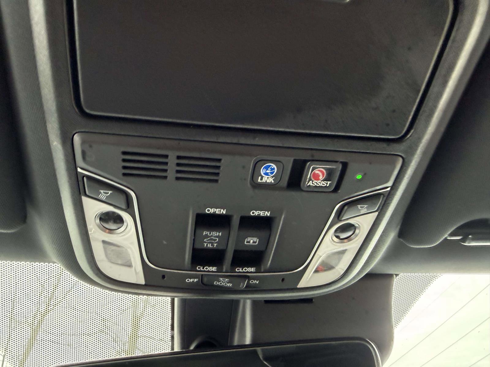 Used 2022 Honda Pilot Black Edition image 30