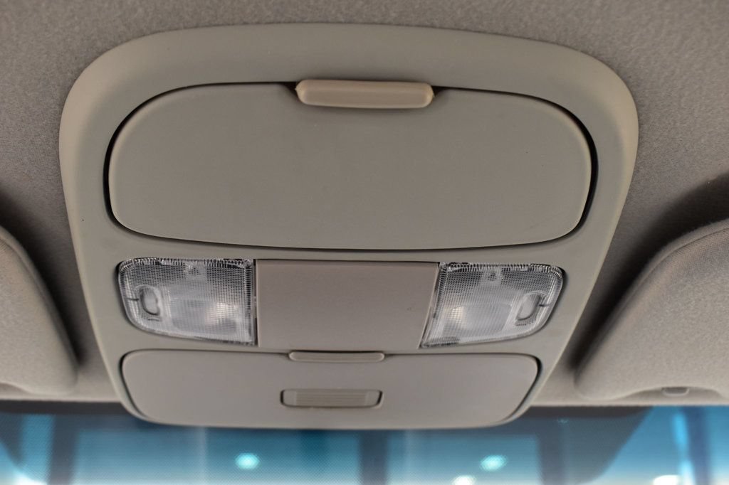 Used 2010 Toyota Sienna CE FWD image 29