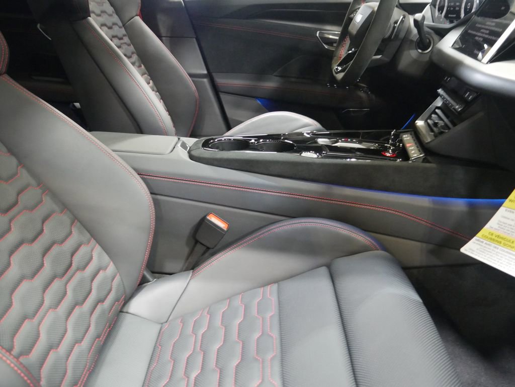 New 2026 Audi RS e-tron GT performance image 27