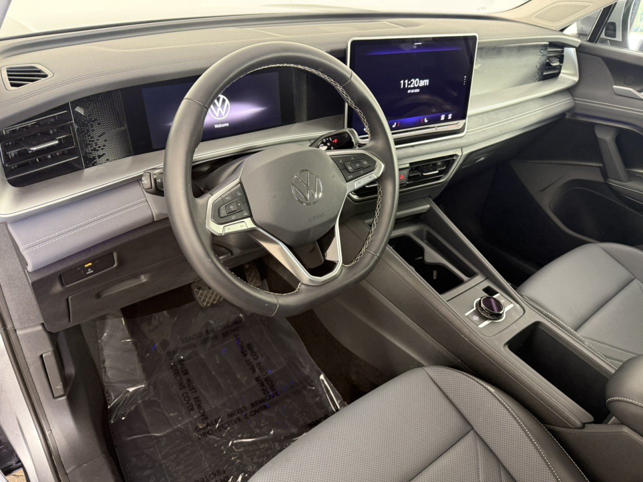 Used 2026 Volkswagen Tiguan SE FWD image 14