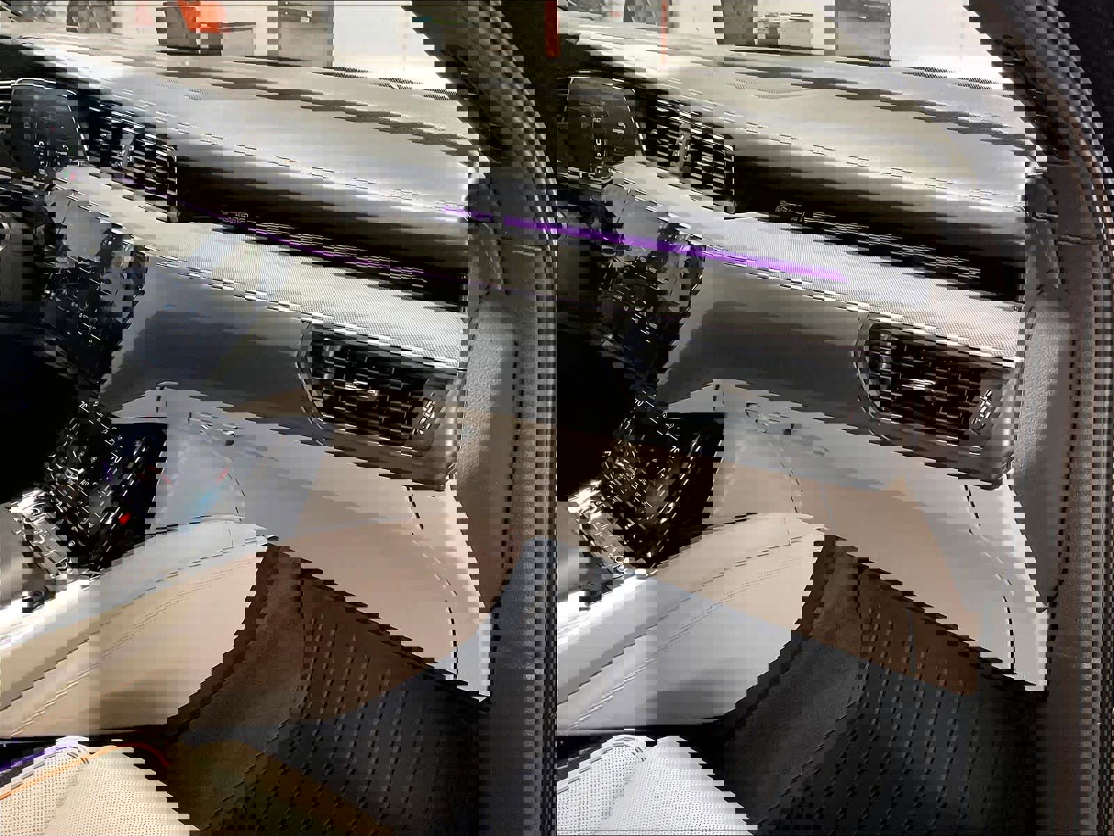 Certified 2024 Audi Q8 e-tron Prestige w/ Prestige Package image 17